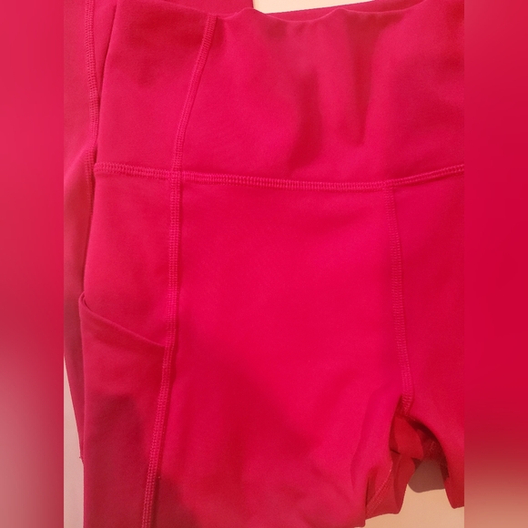 Fabletics Oasis High-Waisted 7/8 Leggings - Picture 7 of 11